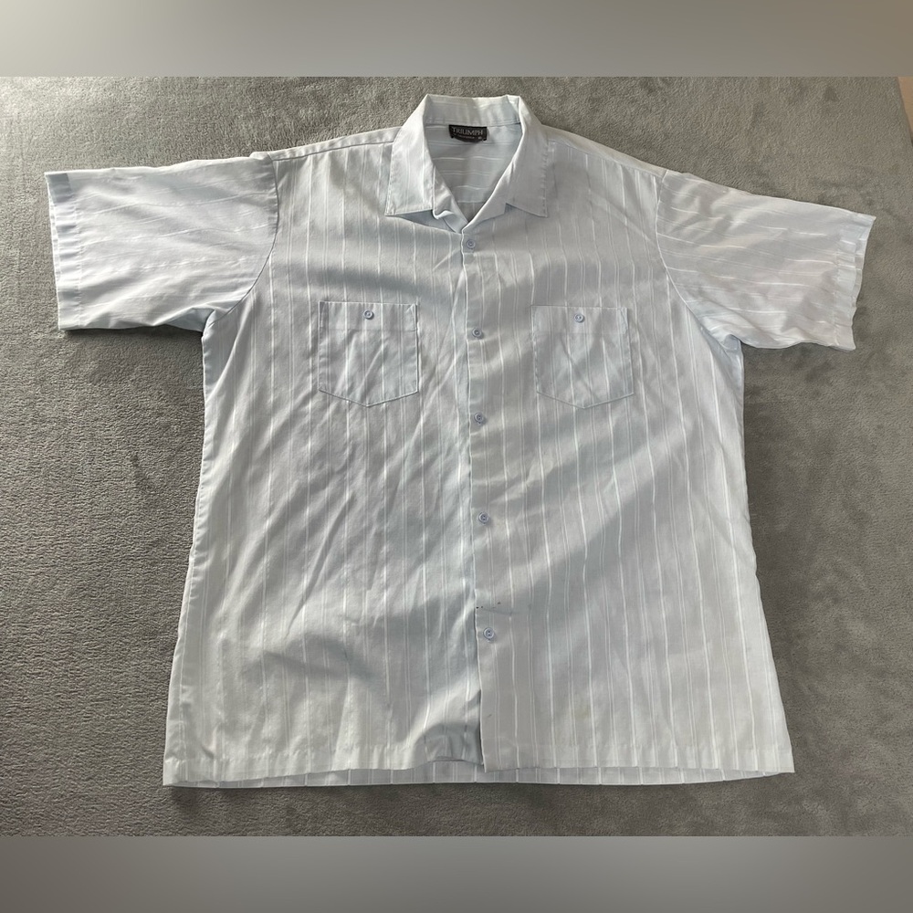 Vintage Triumph Of California Men's XL Button Up Short Sleeve Shirt Blue •Marks